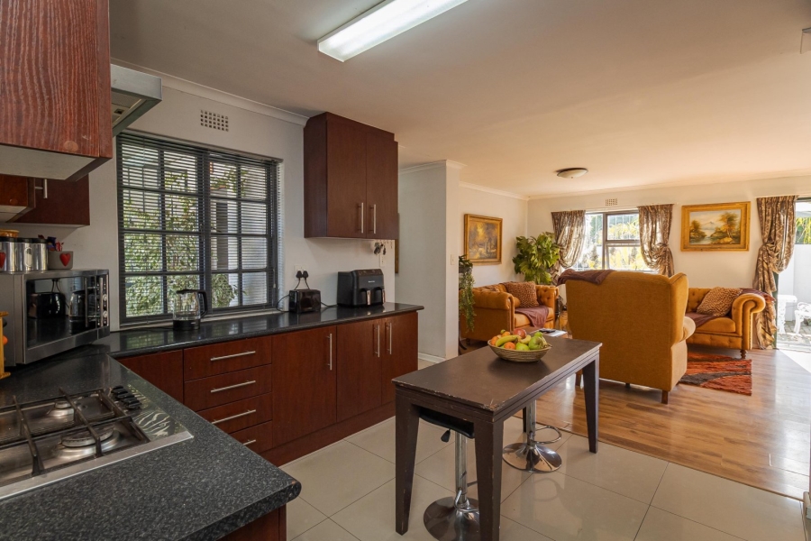 5 Bedroom Property for Sale in Loucharmante Western Cape